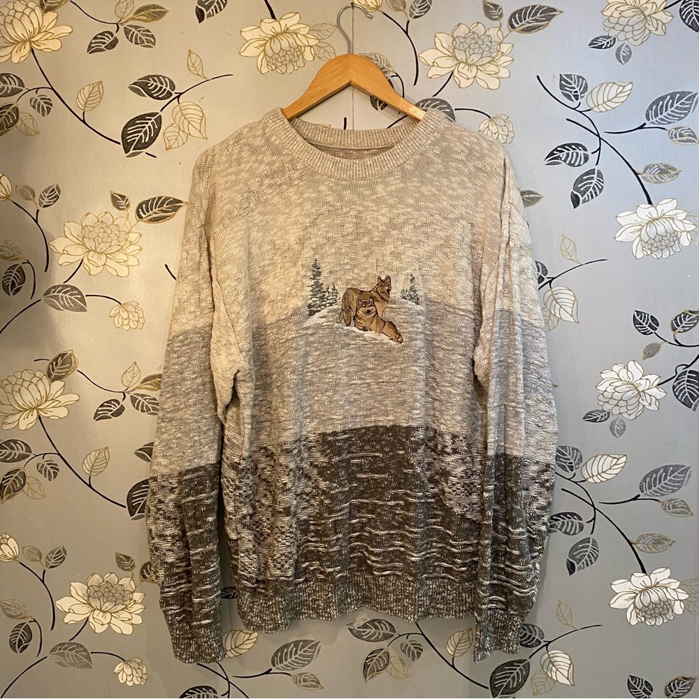 Vintage Wolves Sweater - Picture 1 of 3